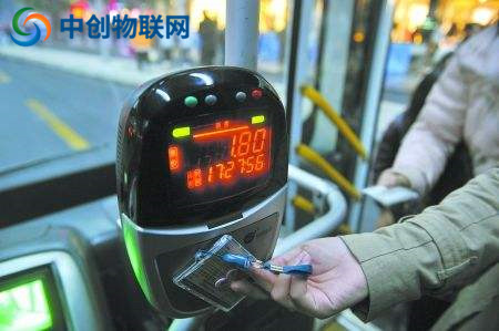 手機(jī)公交地鐵掃碼乘車興起 物聯(lián)網(wǎng)卡賦能智慧交通出行